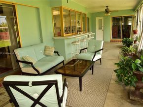 5516 Arthur St, Hollywood FL 33021