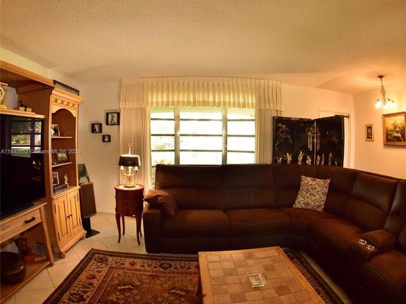 5516 Arthur St, Hollywood FL 33021