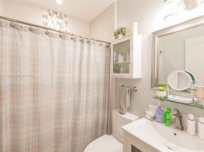 6250 SW 19th St, Miami FL 33155