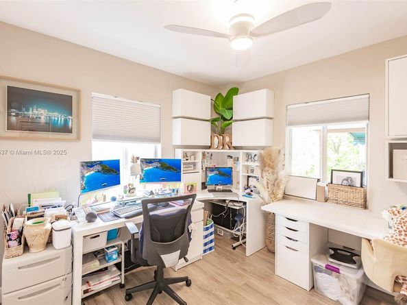 6250 SW 19th St, Miami FL 33155