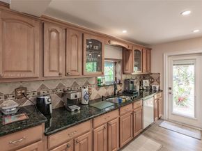 6250 SW 19th St, Miami FL 33155
