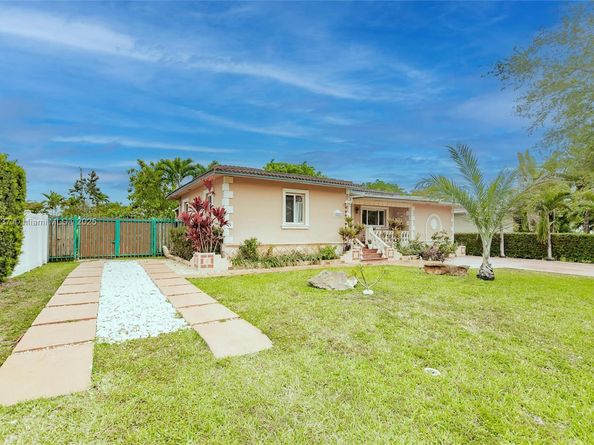 6250 SW 19th St, Miami FL 33155