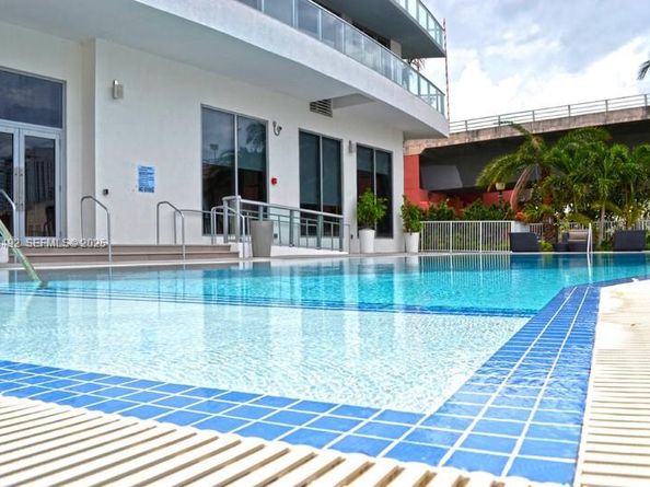 2602 E Hallandale Beach Blvd R1807, Hallandale Beach FL 33009