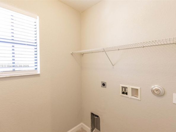 3809 Aspen Leaf Dr, Boynton Beach FL 33436