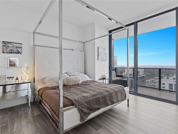 801 S Miami Ave 5209, Miami FL 33130