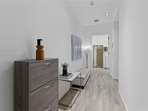 801 S Miami Ave 5209, Miami FL 33130