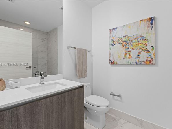 801 S Miami Ave 5209, Miami FL 33130