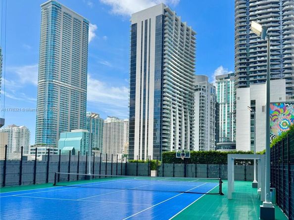 801 S Miami Ave 5209, Miami FL 33130