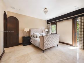 6016 Leonardo St, Coral Gables FL 33146