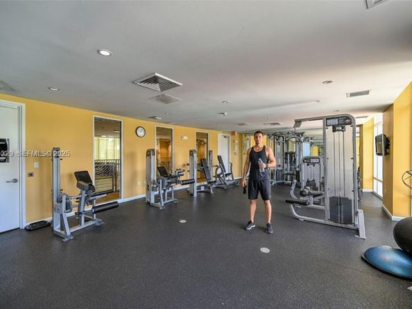 1755 E Hallandale Beach Blvd 305E, Hallandale Beach FL 33009