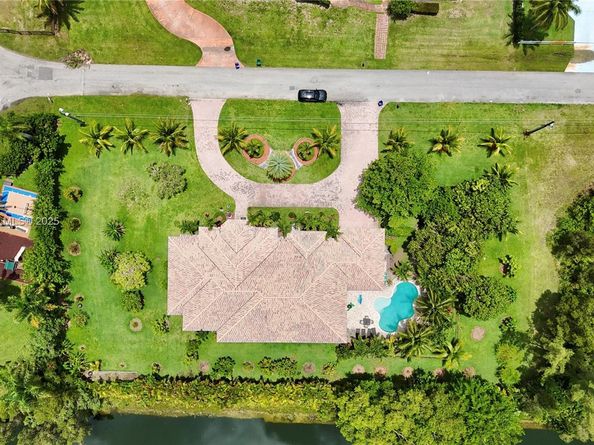 16541 SW 62nd St, Southwest Ranches FL 33331