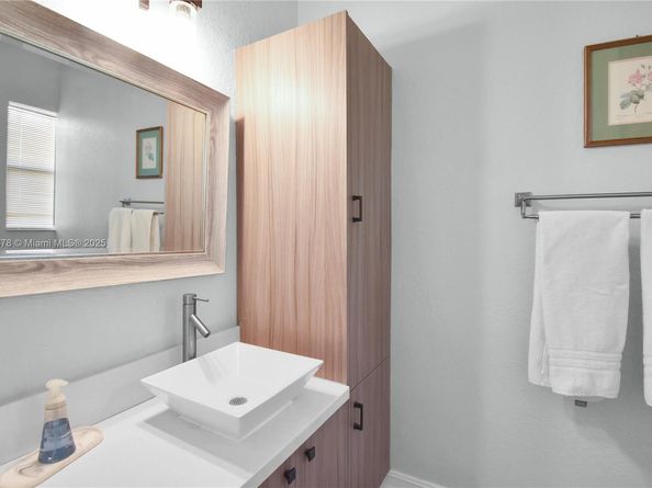 16541 SW 62nd St, Southwest Ranches FL 33331