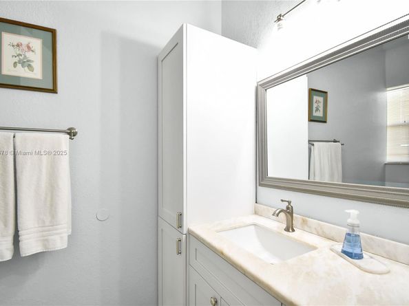 16541 SW 62nd St, Southwest Ranches FL 33331