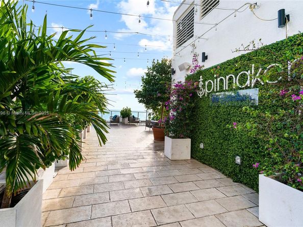 551 N Fort Lauderdale Beach Blvd H1401, Fort Lauderdale FL 33304