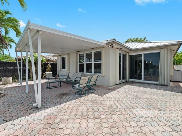 7045 SW 161 Pl, Miami FL 33193