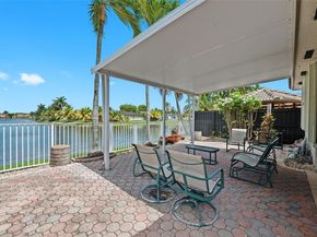 7045 SW 161 Pl, Miami FL 33193