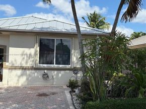 7045 SW 161 Pl, Miami FL 33193