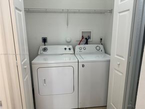 10012 NW 7th St 208, Miami FL 33172