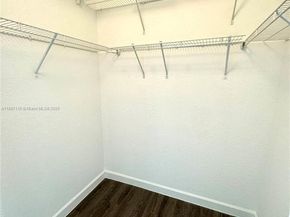 10012 NW 7th St 208, Miami FL 33172