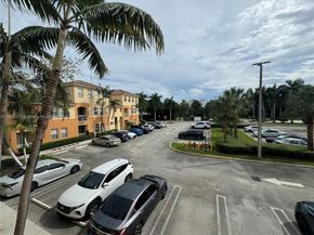 10012 NW 7th St 208, Miami FL 33172