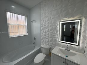 10012 NW 7th St 208, Miami FL 33172