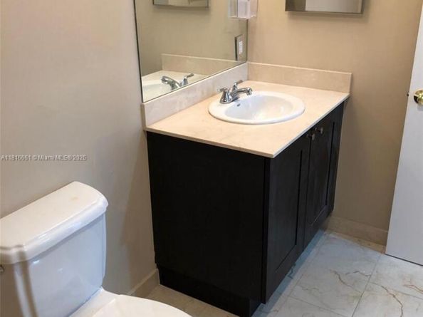 4100 Salzedo St 505, Coral Gables FL 33146