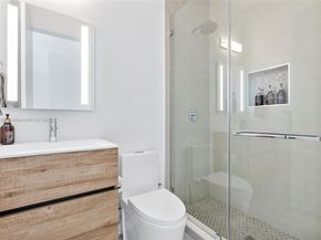 3245 SW 23rd St B, Miami FL 33145