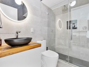 3245 SW 23rd St B, Miami FL 33145