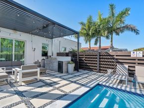 3245 SW 23rd St B, Miami FL 33145