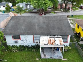 1781 NW 49th St, Miami FL 33142