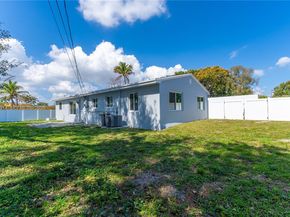 2856 N Funston St, Hollywood FL 33020