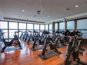 6801 Collins Ave 1110 (Door 1106), Miami Beach FL 33141