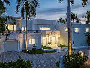 929 N Southlake Dr, Hollywood FL 33019