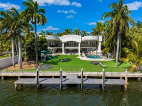 929 N Southlake Dr, Hollywood FL 33019
