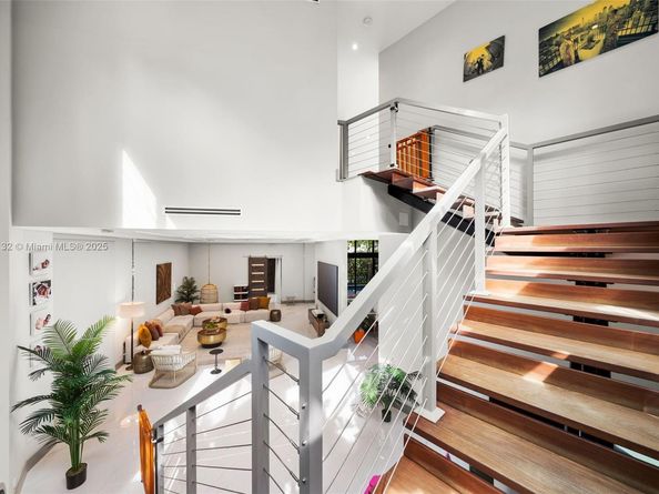 4185 Ventura Ave, Coconut Grove FL 33133