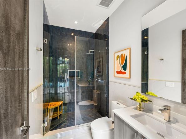 4185 Ventura Ave, Coconut Grove FL 33133