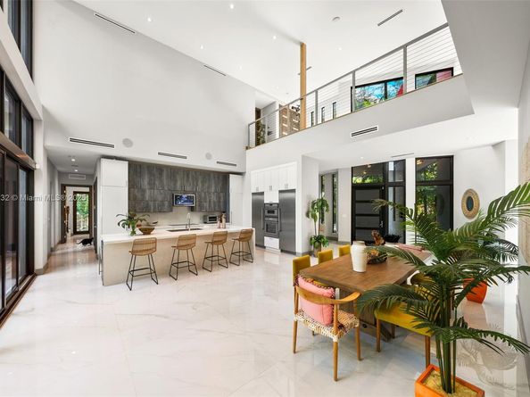 4185 Ventura Ave, Coconut Grove FL 33133