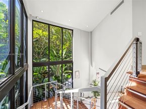 4185 Ventura Ave, Coconut Grove FL 33133