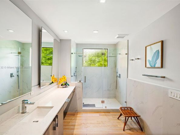 4185 Ventura Ave, Coconut Grove FL 33133