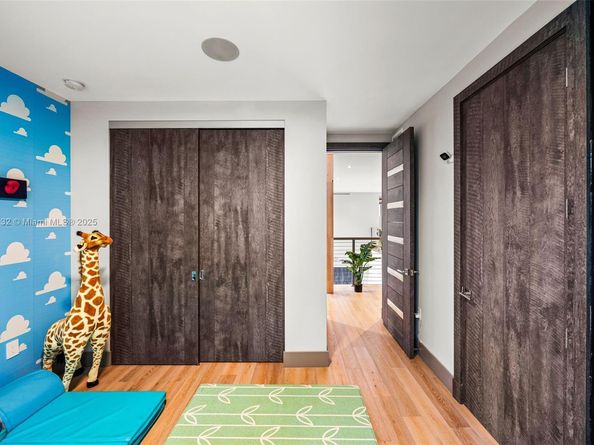 4185 Ventura Ave, Coconut Grove FL 33133