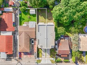 740 NW 24th Ct, Miami FL 33125
