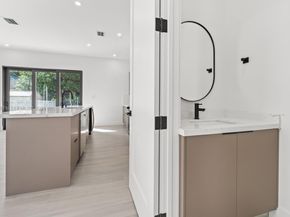 740 NW 24th Ct, Miami FL 33125