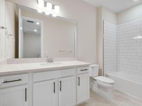 4256 Efendi Drive Latitude 5230, Lantana FL 33462