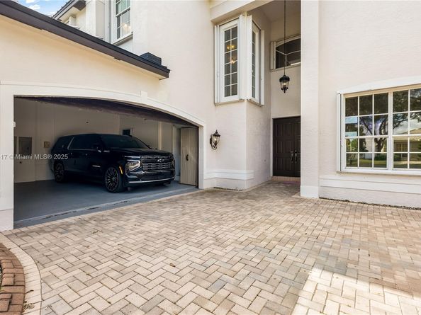 5028 SW 195th Ter, Miramar FL 33029