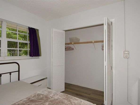 605 Oaks Dr 203, Pompano Beach FL 33069