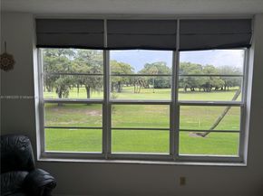 605 Oaks Dr 203, Pompano Beach FL 33069