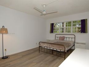 605 Oaks Dr 203, Pompano Beach FL 33069