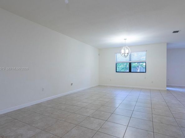 516 SE 35th Ter, Homestead FL 33033