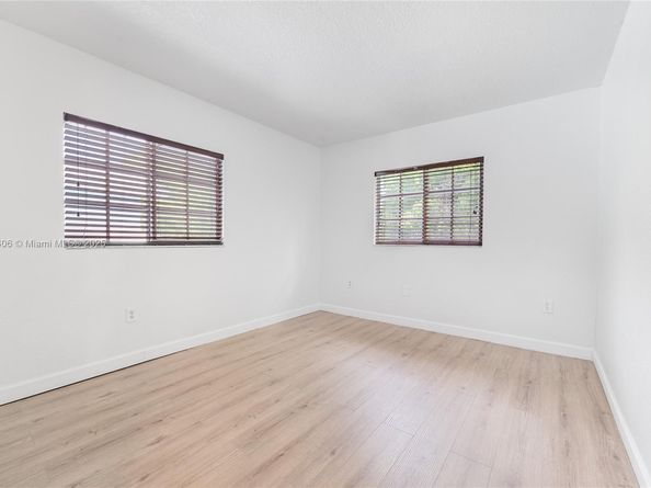 410 NW 20th St 5, Miami FL 33127