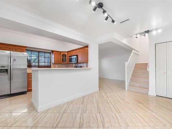 410 NW 20th St 5, Miami FL 33127